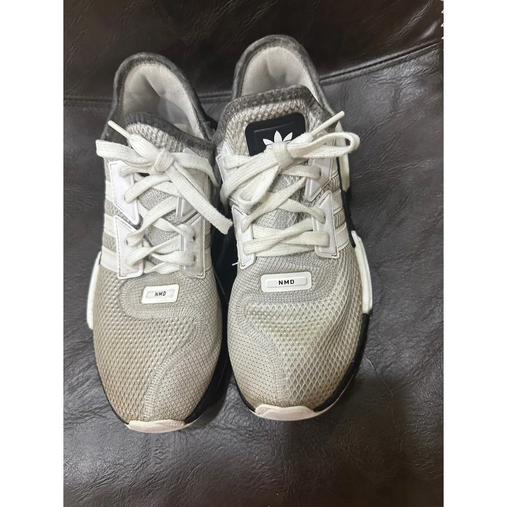Adidas NMD_R1 V2 White Grey Black Mesh Running Shoes Men 6 Women 7.5 HP6606